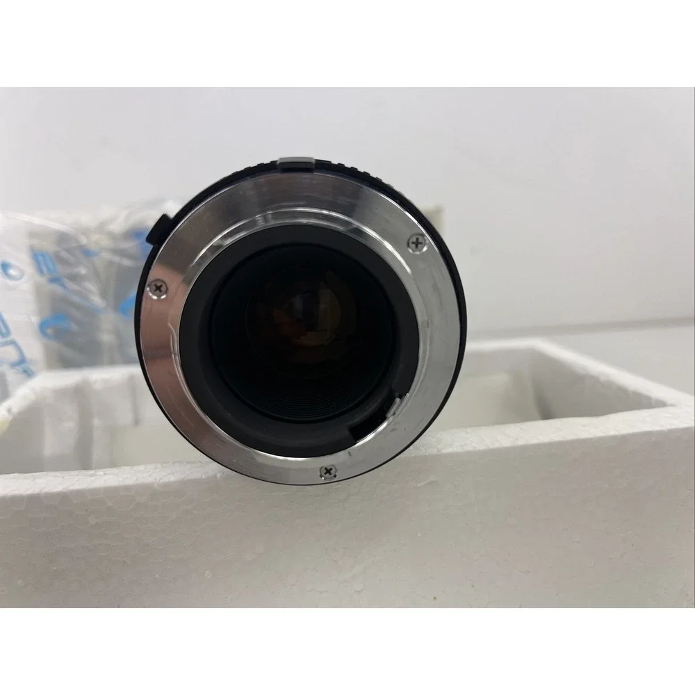New Tokina SZ-820 80-200mm F-4 Camera Lens‎